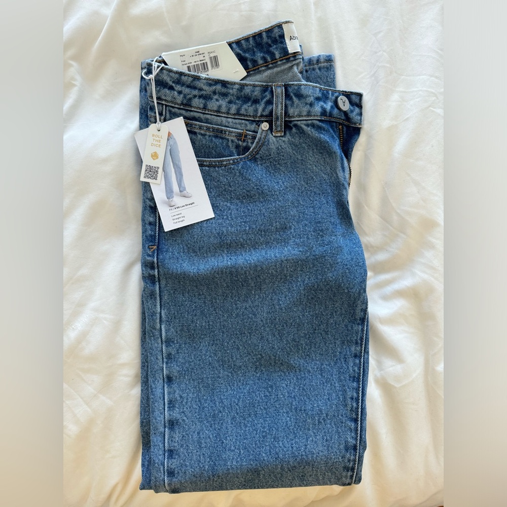 SOLD 
Trendy Australian brand , Abrand straight leg jeans BRAND NEW